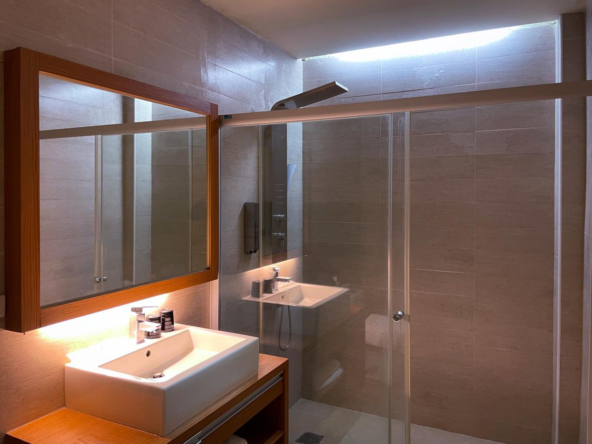 Vogue Inn At Hualien Экстерьер фото